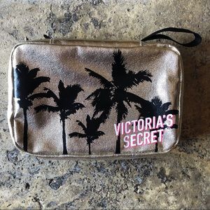 Brand New VS PINK Travel Case Bag